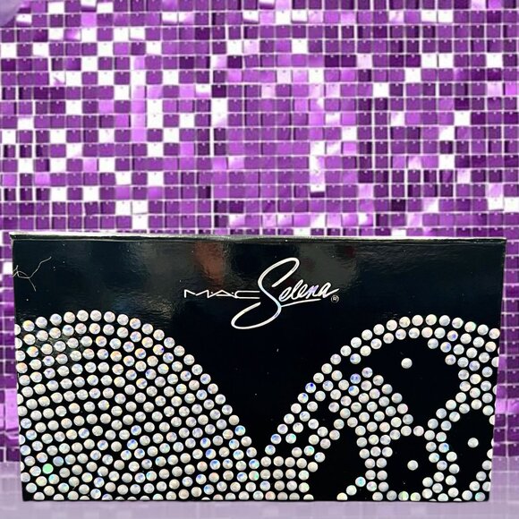 MAC Selena The Queen of Cumbia Makeup Limited Edition 25th Anniversary Bundle - Picture 4 of 10